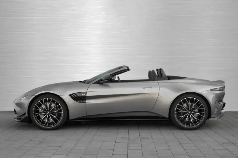 Aston Martin V8 Vantage din 2024 cu 11.700 km - oferta AST225494 - foto 7
