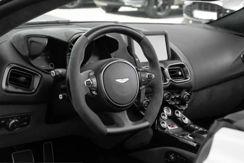 Aston Martin V8 Vantage din 2024 cu 11.700 km - oferta AST225494 - foto 27