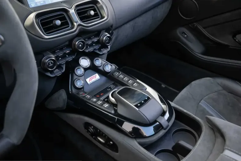 Aston Martin V8 Vantage din 2024 cu 11.700 km - oferta AST225494 - foto 34