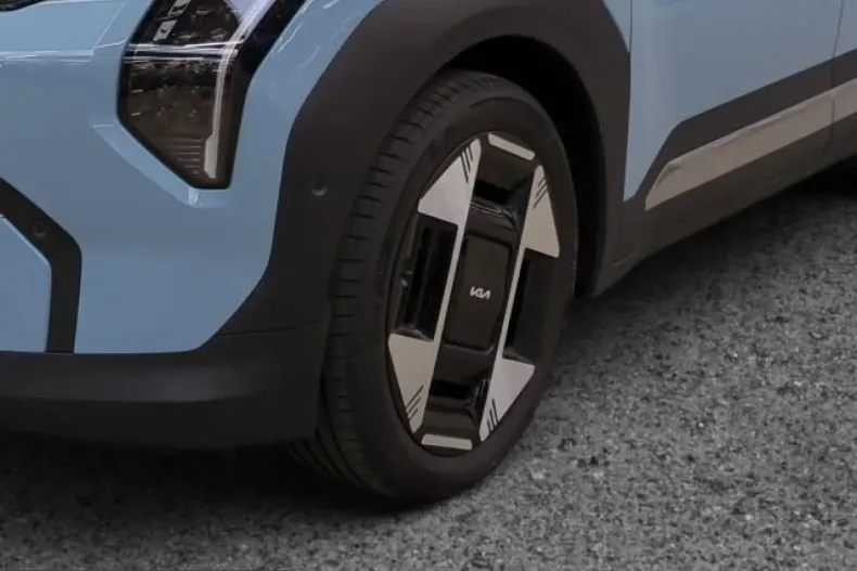 Kia EV3 din 2024 cu 15.780 km - oferta KIA225495 - foto 12