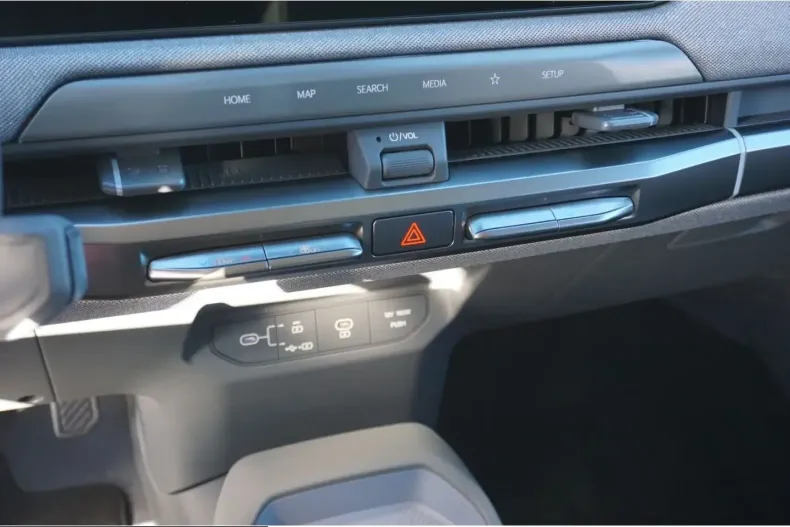 Kia EV3 din 2025 cu 15.900 km - oferta KIA225497 - foto 23