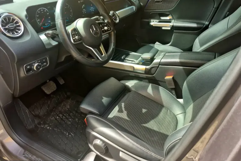 Mercedes-Benz GLB 200 (Clasa GLB) din 2022 cu 74.371 km - oferta MER225500 - foto 7