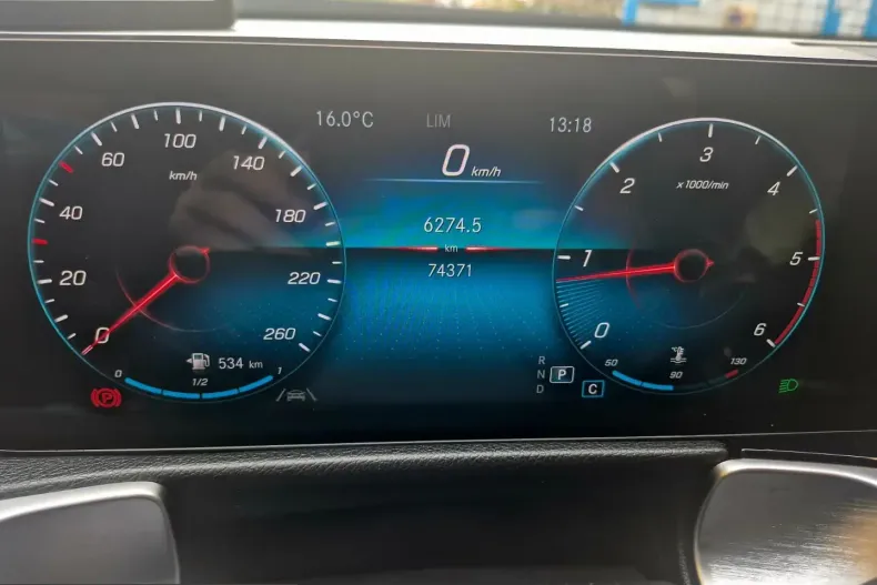Mercedes-Benz GLB 200 (Clasa GLB) din 2022 cu 74.371 km - oferta MER225500 - foto 10