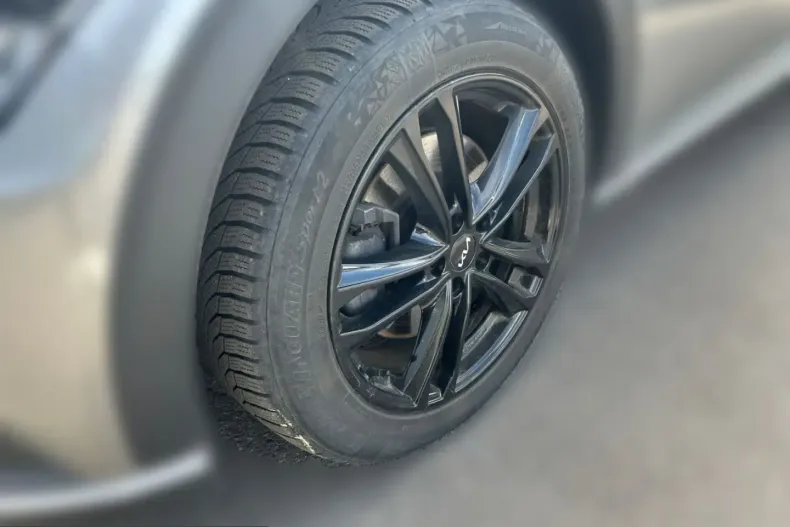 Kia EV6 din 2023 cu 34.900 km - oferta KIA225501 - foto 5