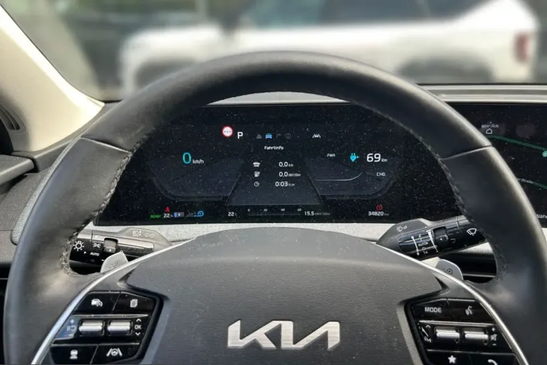 Kia EV6 din 2023 cu 34.900 km - oferta KIA225501 - foto 6
