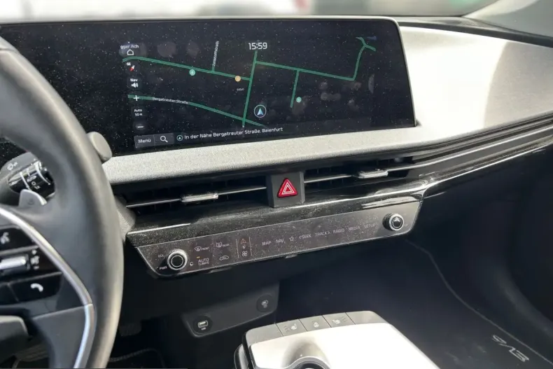 Kia EV6 din 2023 cu 34.900 km - oferta KIA225501 - foto 7