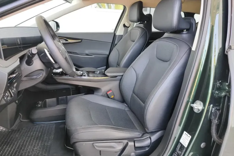 Kia EV6 din 2022 cu 33.625 km - oferta KIA225503 - foto 6