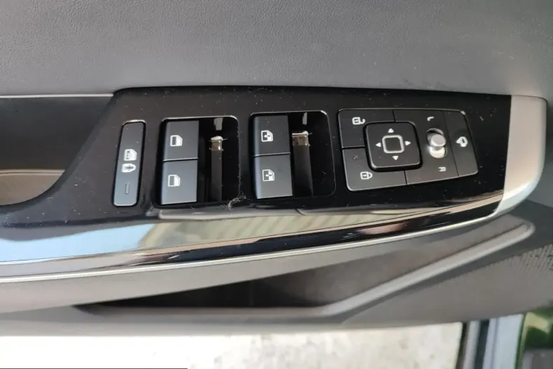 Kia EV6 din 2022 cu 33.625 km - oferta KIA225503 - foto 13
