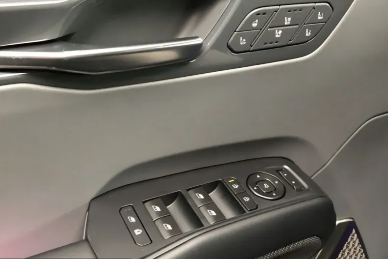 Kia EV9 din 2025 cu 22.500 km - oferta KIA225504 - foto 16