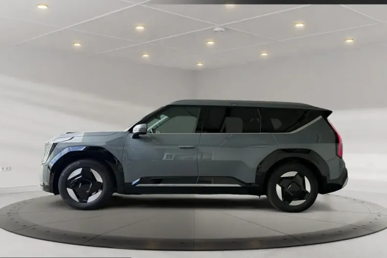 Kia EV9 din 2024 cu 18.880 km - oferta KIA225505 - foto 3