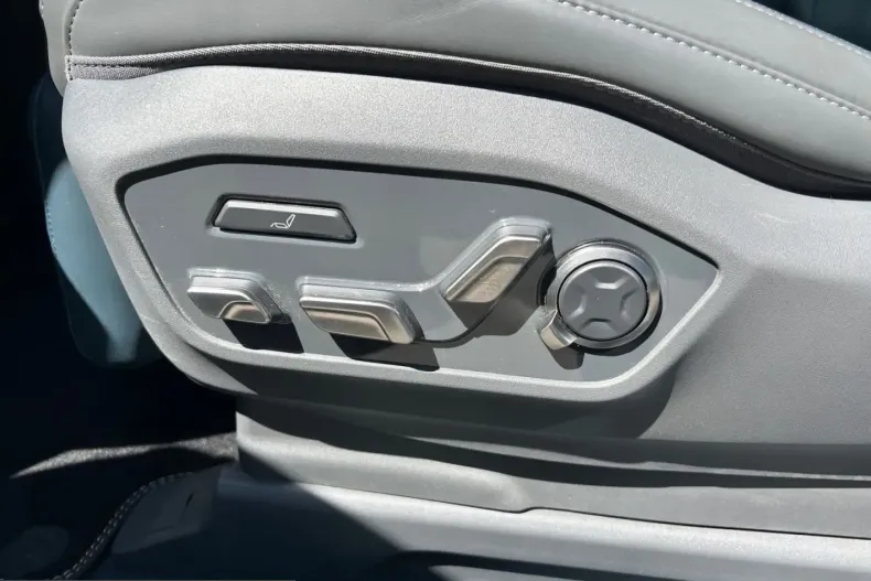 Kia EV9 din 2023 cu 28.000 km - oferta KIA225506 - foto 8
