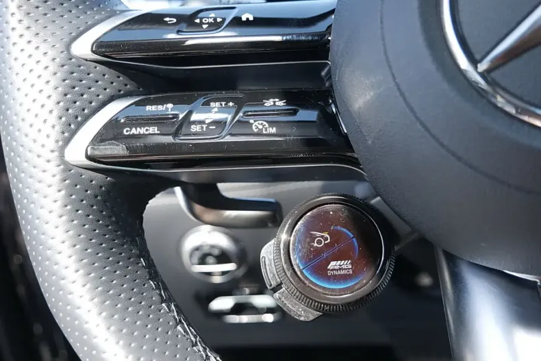 Mercedes-Benz SL 63 AMG (Clasa SL) din 2025 cu 27.228 km - oferta MER225510 - foto 12