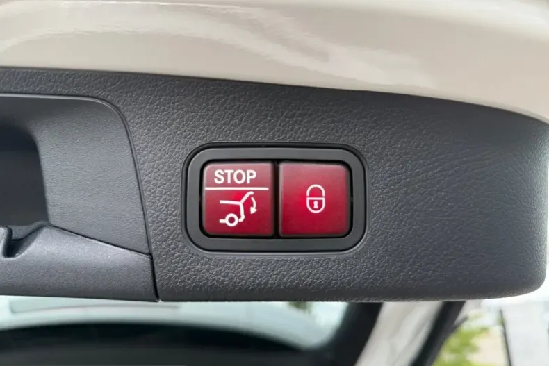 Mercedes-Benz EQA din 2025 cu 6.004 km - oferta MER225521 - foto 12