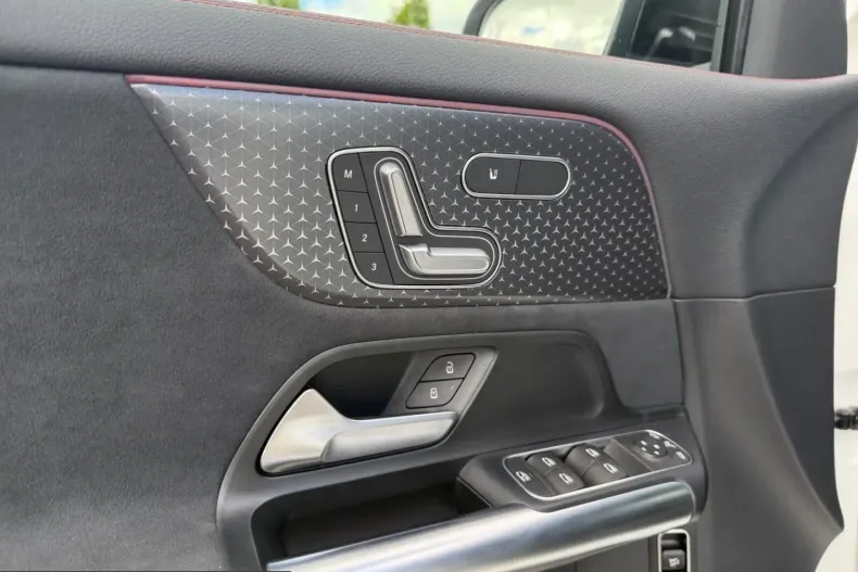 Mercedes-Benz EQA din 2025 cu 6.004 km - oferta MER225521 - foto 13