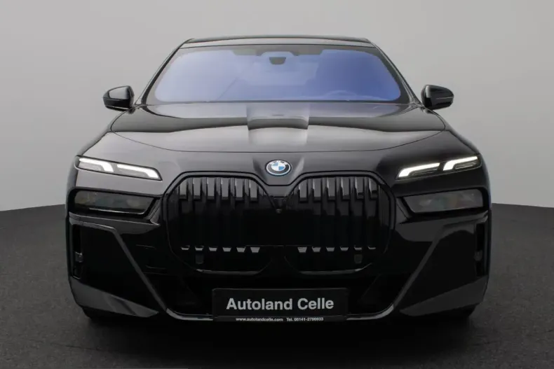 BMW i7 (Seria 7) din 2023 cu 23.029 km - oferta BMW225529 - foto 1
