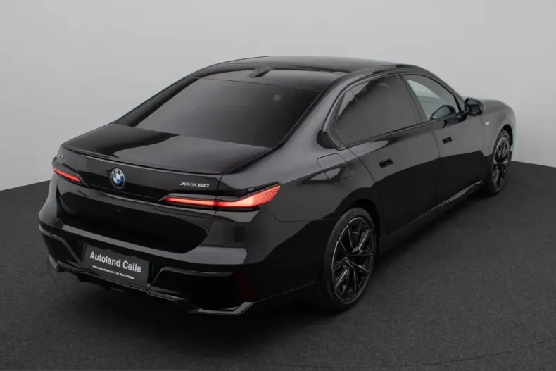 BMW i7 (Seria 7) din 2023 cu 23.029 km - oferta BMW225529 - foto 4