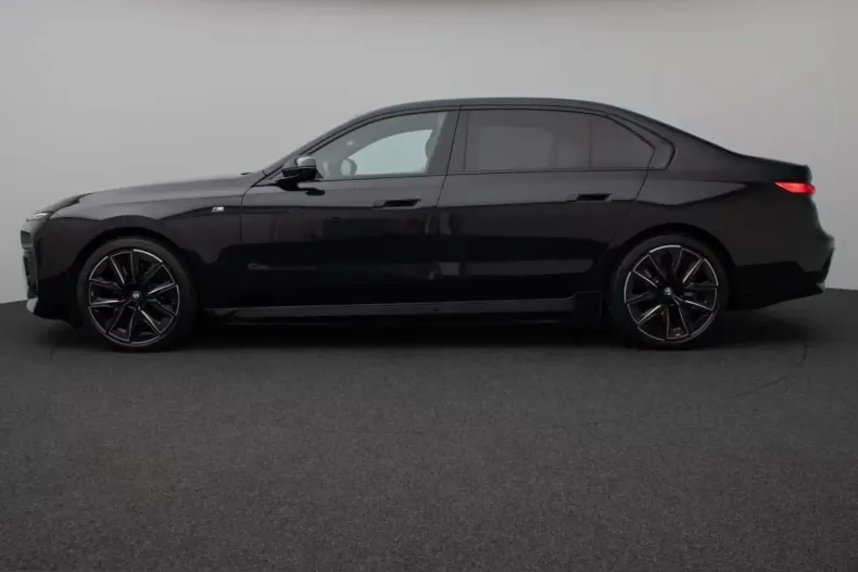 BMW i7 (Seria 7) din 2023 cu 23.029 km - oferta BMW225529 - foto 5