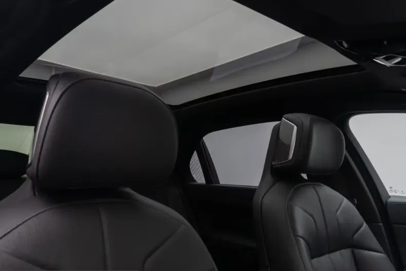 BMW i7 (Seria 7) din 2023 cu 23.029 km - oferta BMW225529 - foto 19