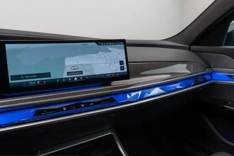 BMW i7 (Seria 7) din 2023 cu 23.029 km - oferta BMW225529 - foto 24