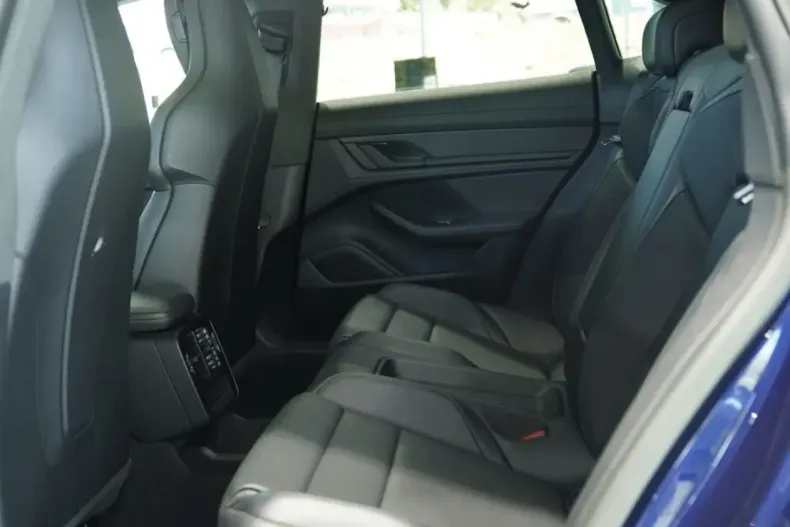 Porsche Taycan din 2022 cu 50.000 km - oferta POR225532 - foto 22