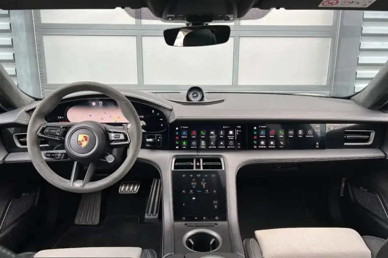Porsche Taycan din 2023 cu 68.900 km - oferta POR225533 - foto 15