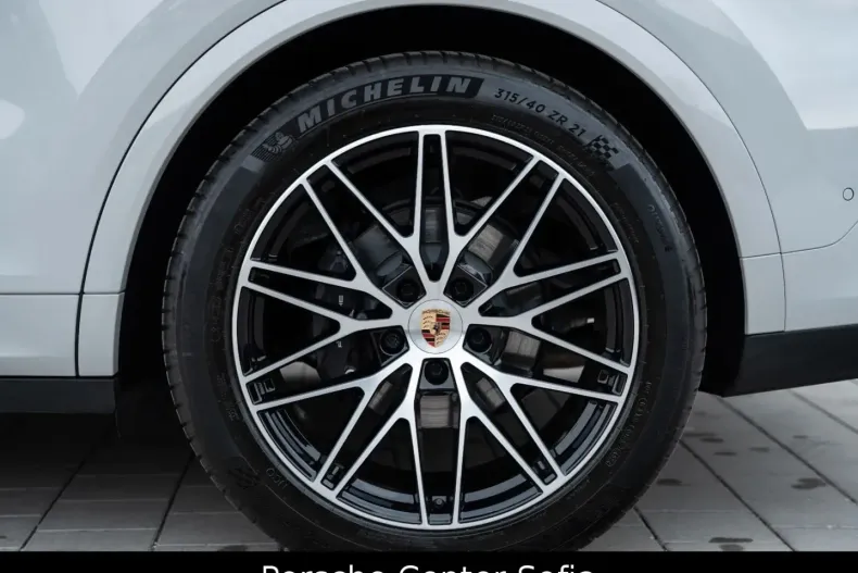 Porsche Cayenne din 2025 cu 21.500 km - oferta POR225534 - foto 46