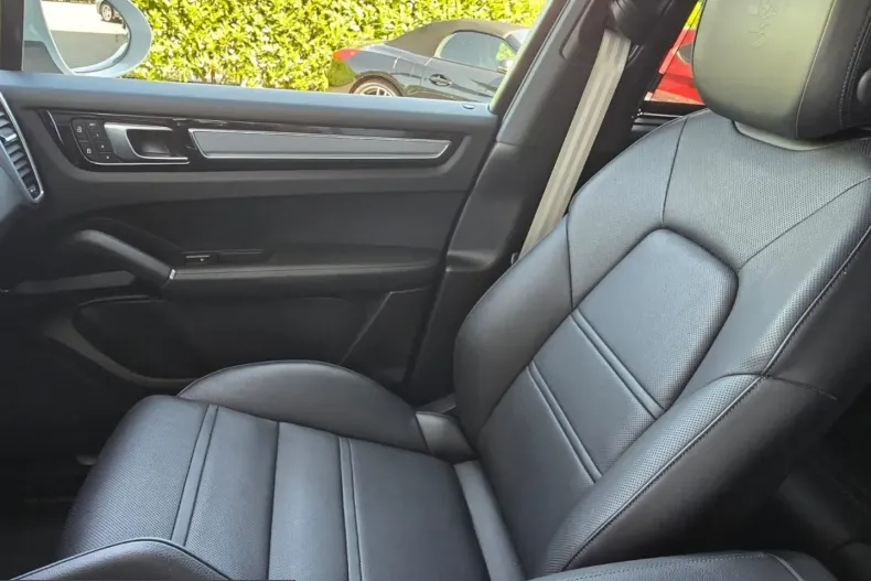 Porsche Cayenne din 2022 cu 54.300 km - oferta POR225538 - foto 13