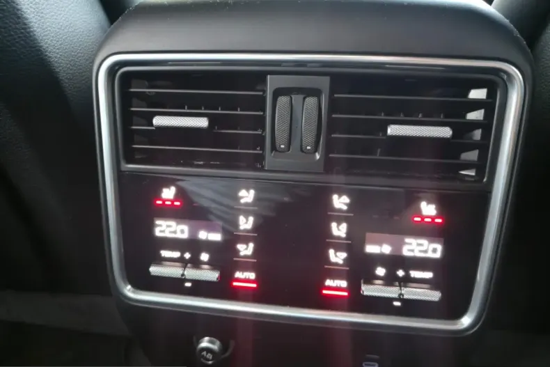 Porsche Cayenne din 2022 cu 54.300 km - oferta POR225538 - foto 44