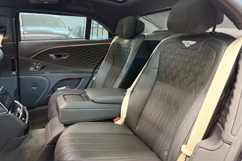Bentley Flying Spur din 2021 cu 42.000 km - oferta BEN225539 - foto 35