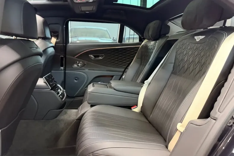 Bentley Flying Spur din 2021 cu 42.000 km - oferta BEN225539 - foto 36