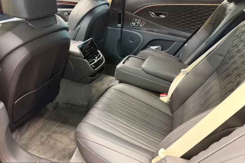 Bentley Flying Spur din 2021 cu 42.000 km - oferta BEN225539 - foto 39