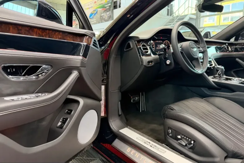 Bentley Flying Spur din 2021 cu 42.000 km - oferta BEN225539 - foto 45
