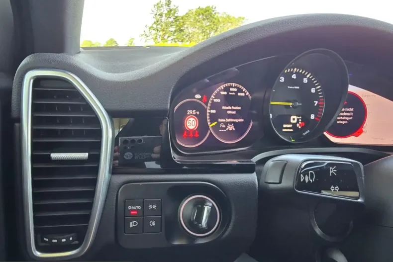 Porsche Cayenne din 2022 cu 53.900 km - oferta POR225541 - foto 33