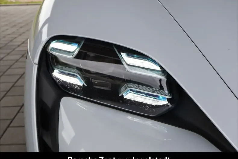 Porsche Taycan din 2022 cu 33.100 km - oferta POR225542 - foto 9