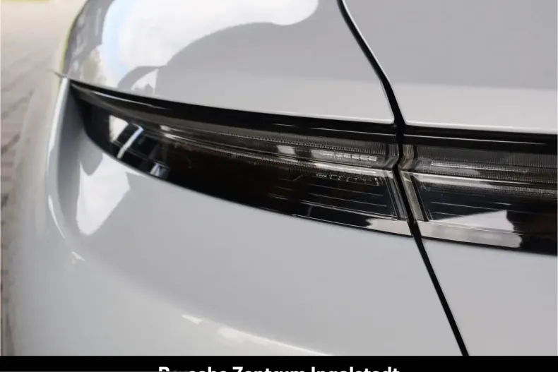 Porsche Taycan din 2022 cu 33.100 km - oferta POR225542 - foto 12