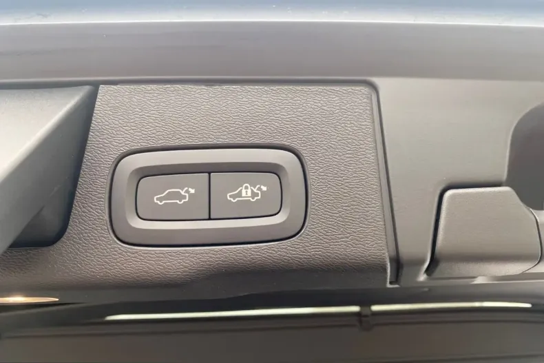Volvo XC60 din 2025 cu 16.287 km - oferta VOL225544 - foto 20