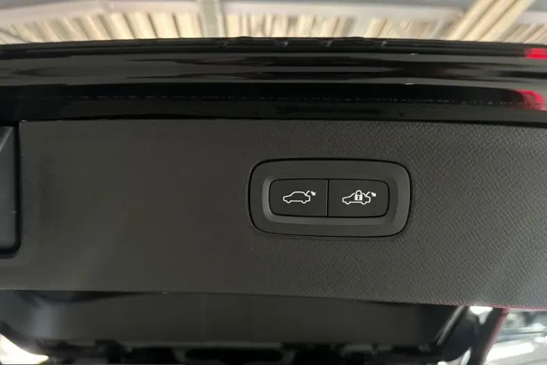 Volvo XC90 din 2024 cu 76.000 km - oferta VOL225546 - foto 10