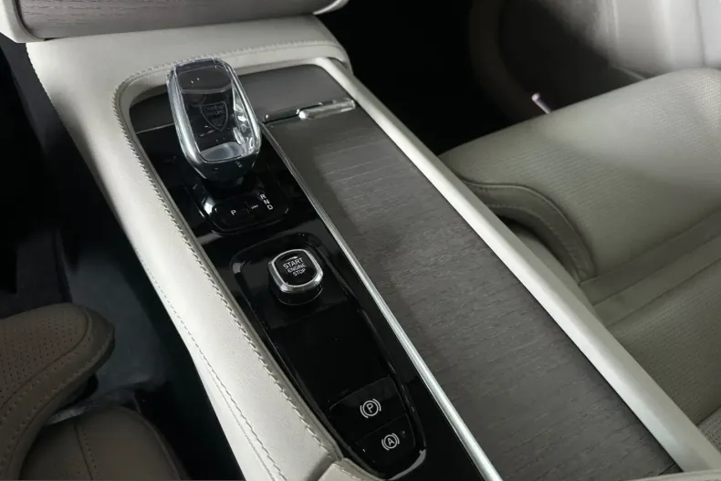 Volvo XC90 din 2024 cu 76.000 km - oferta VOL225546 - foto 23