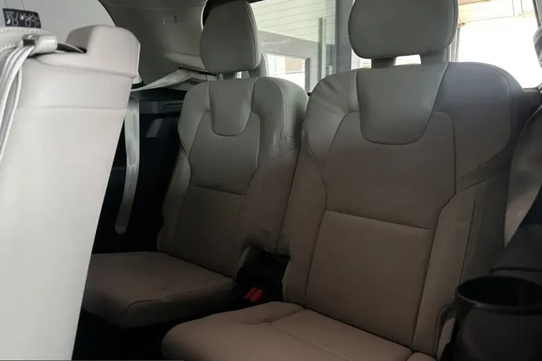 Volvo XC90 din 2024 cu 76.000 km - oferta VOL225546 - foto 36