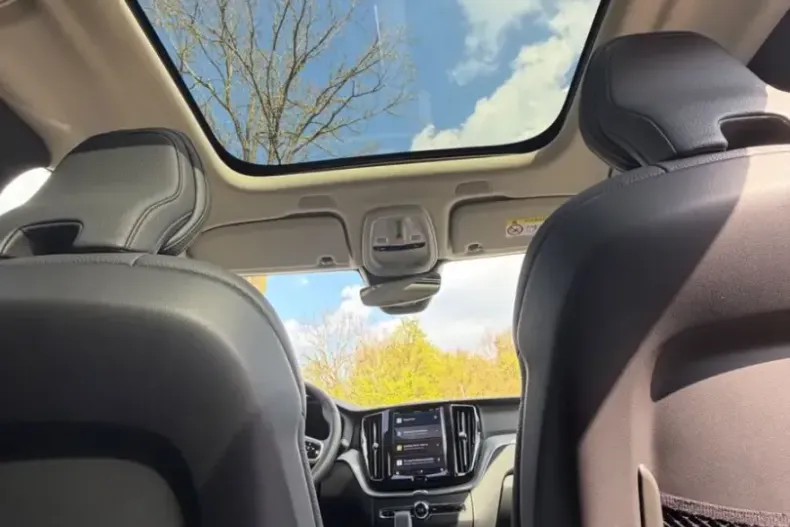 Volvo XC60 din 2025 cu 27.050 km - oferta VOL225548 - foto 11