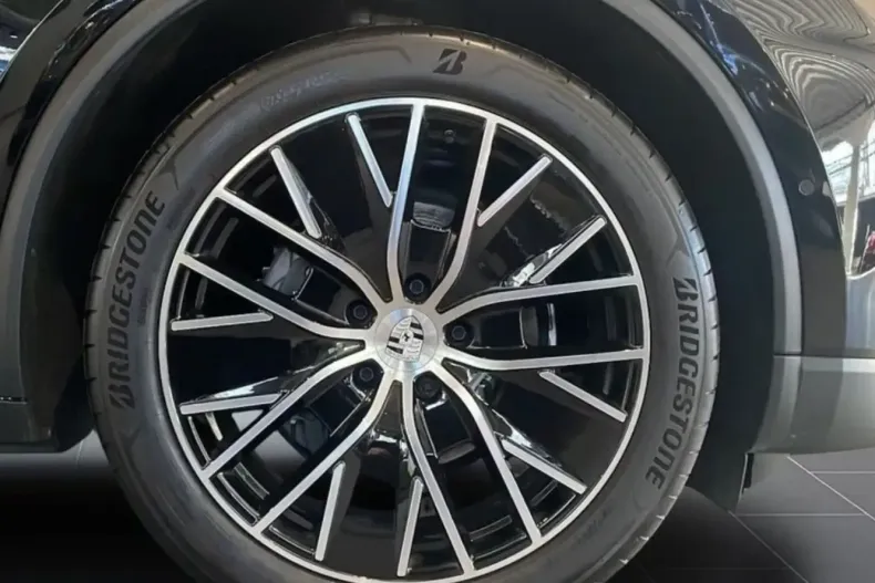 Porsche Macan din 2024 cu 6.821 km - oferta POR225550 - foto 5