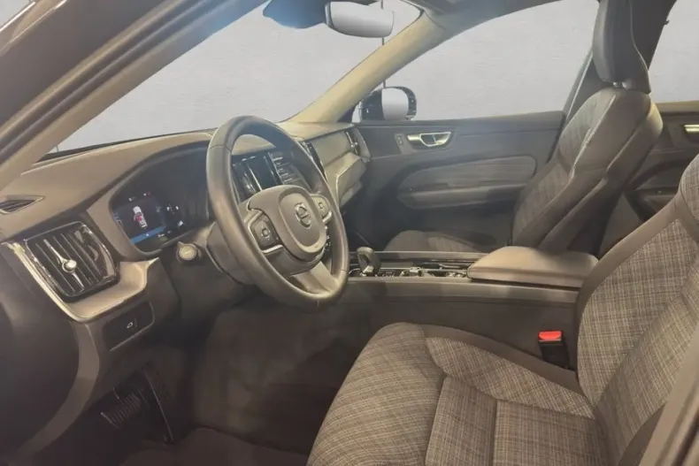 Volvo XC60 din 2023 cu 83.017 km - oferta VOL225561 - foto 8
