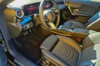 Mercedes-Benz CLA 200 (Clasa CLA) din 2024 cu 10.264 km - oferta MER225567 - foto 8