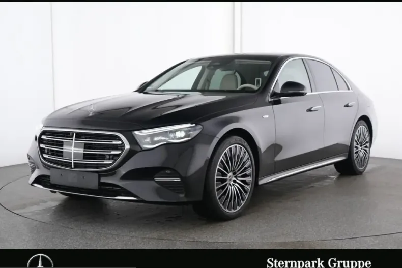 Mercedes-Benz E 300 (Clasa E) din 2025 cu 31.730 km - oferta MER225570 - foto 1