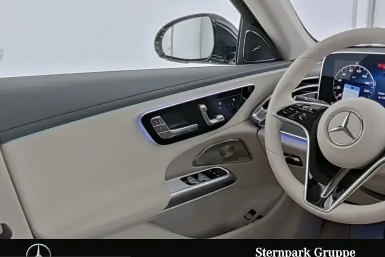 Mercedes-Benz E 300 (Clasa E) din 2025 cu 31.730 km - oferta MER225570 - foto 8