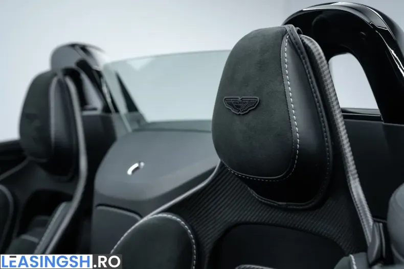Aston Martin V12 Vantage din 2023 cu 3.300 km - oferta AST225572 - foto 9