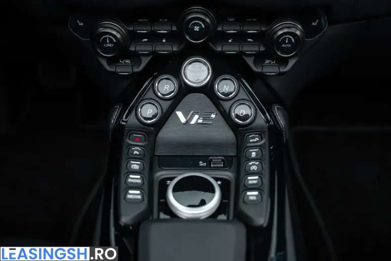 Aston Martin V12 Vantage din 2023 cu 3.300 km - oferta AST225572 - foto 17