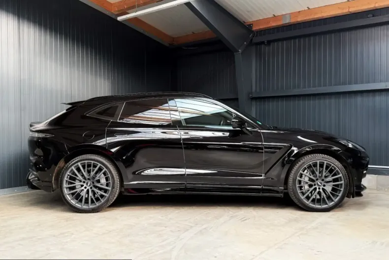 Aston Martin DBX din 2023 cu 33.310 km - oferta AST225573 - foto 4