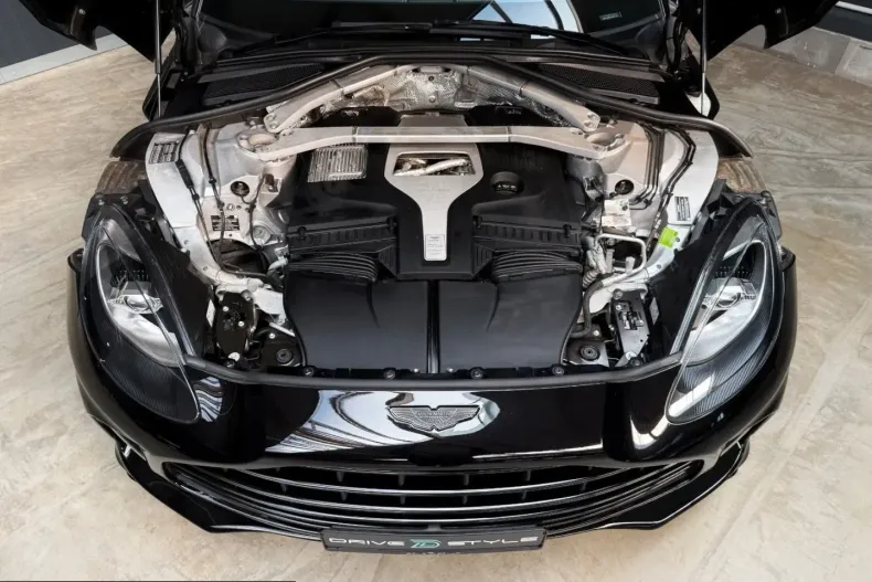 Aston Martin DBX din 2023 cu 33.310 km - oferta AST225573 - foto 7