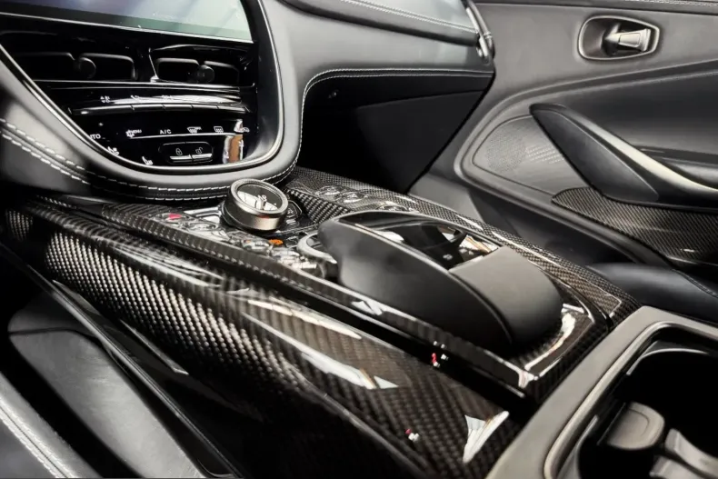 Aston Martin DBX din 2023 cu 33.310 km - oferta AST225573 - foto 25
